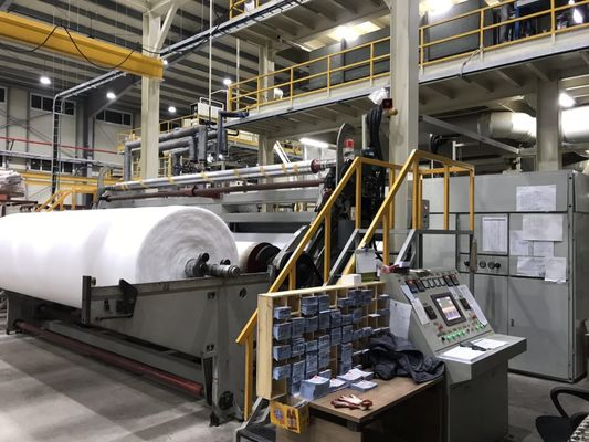 Çin Nonwoven Kumaş Yüksek Hızlı Yapımı İçin PP Spunbond Dokuma Kumaş Fabrikası Tedarikçi